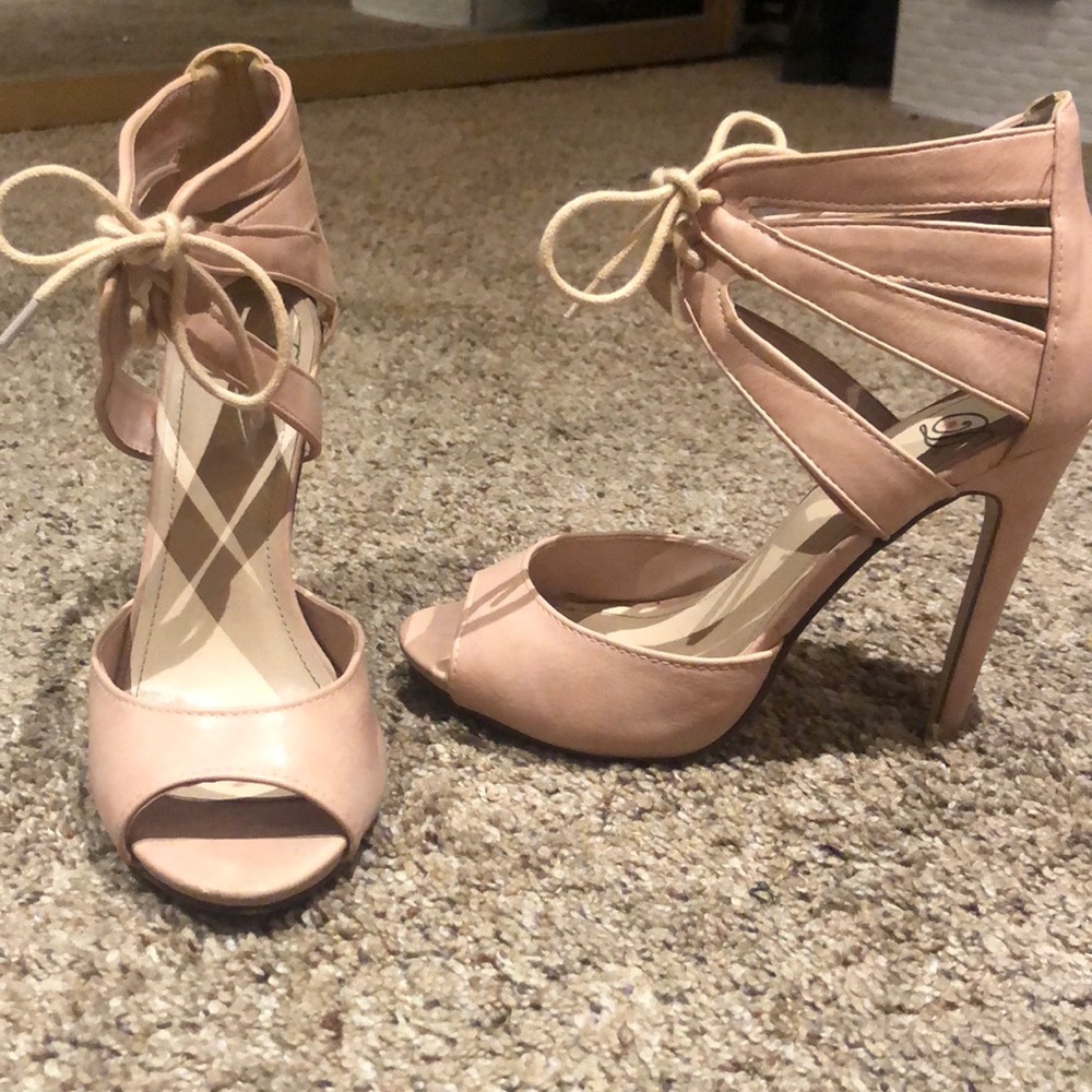 Nude pink stiletto heels size 8 1/2!